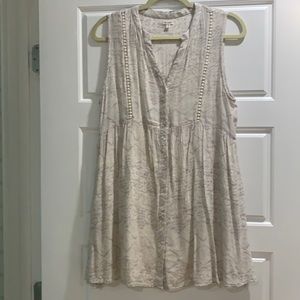 En Creme Dress Size Small Light Purple and White